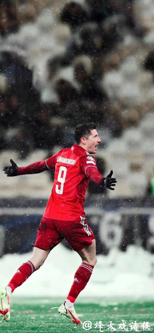 莱万希望拜仁引进萨内 认为恢复联赛是正确决定 莱万希望拜仁引进萨内 认为恢复联赛是正确决定