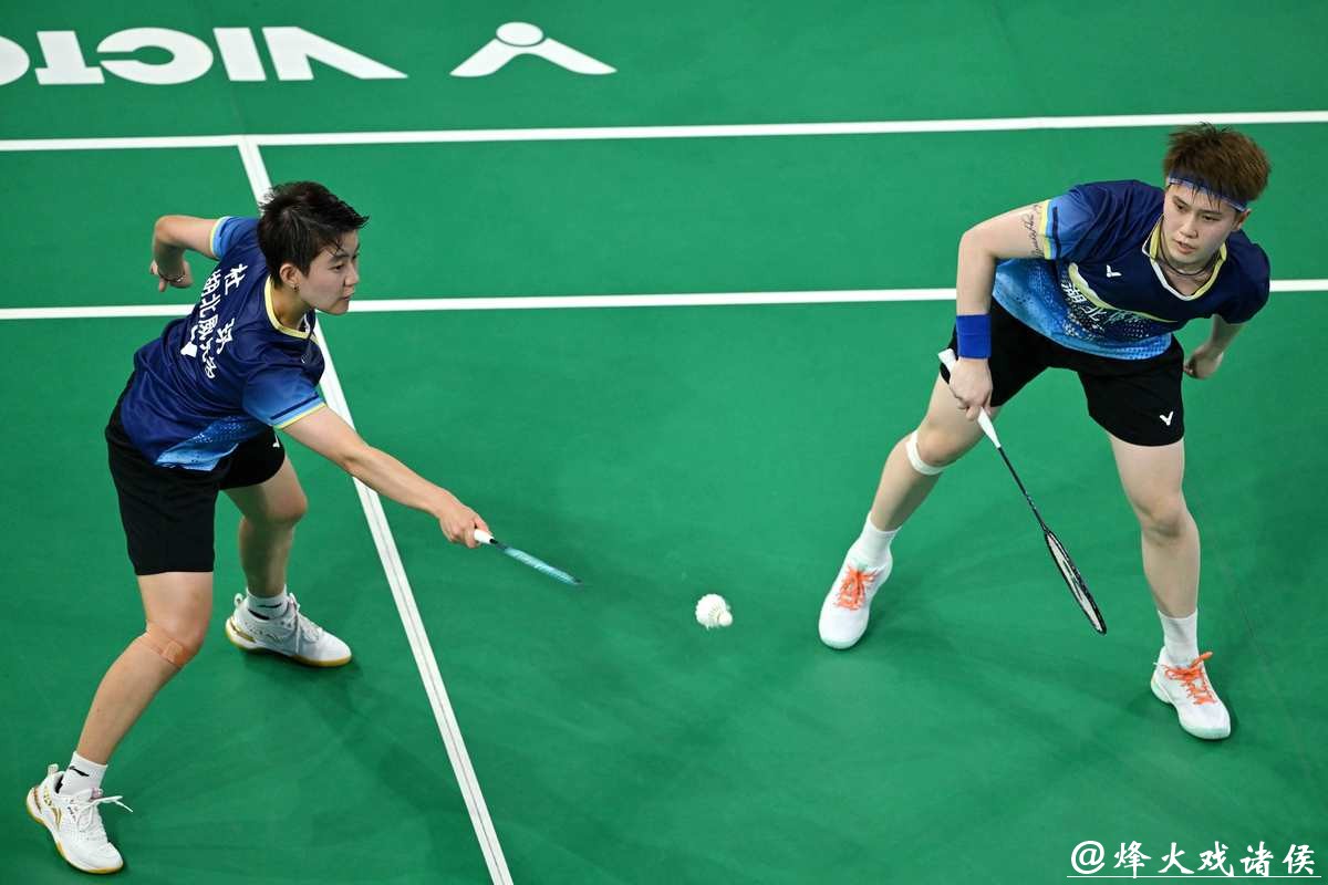 全运会羽毛球女子团体小组赛:浙江队胜湖北队 全运会羽毛球女子团体小组赛:浙江队胜湖北队